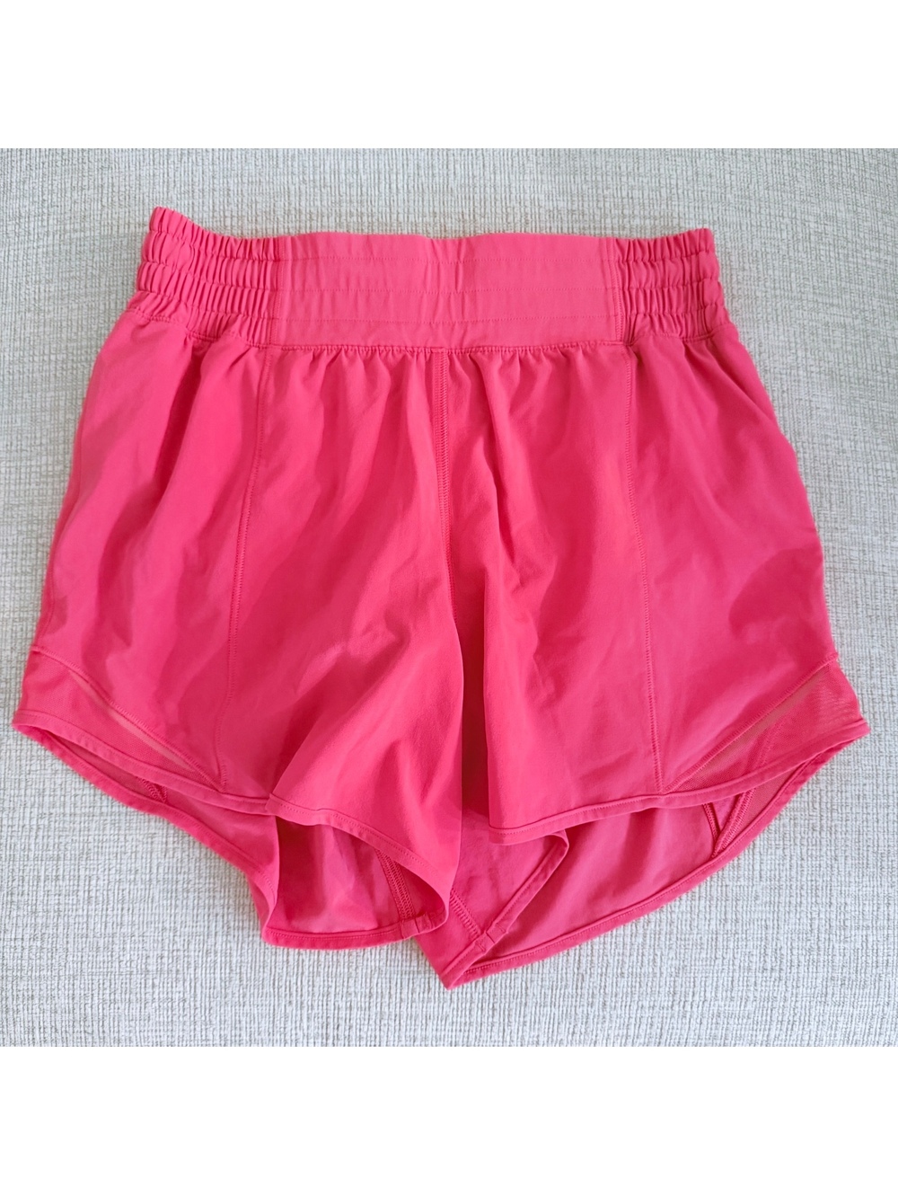Lululemon Hotty Hot Shorts 4” - Size 4